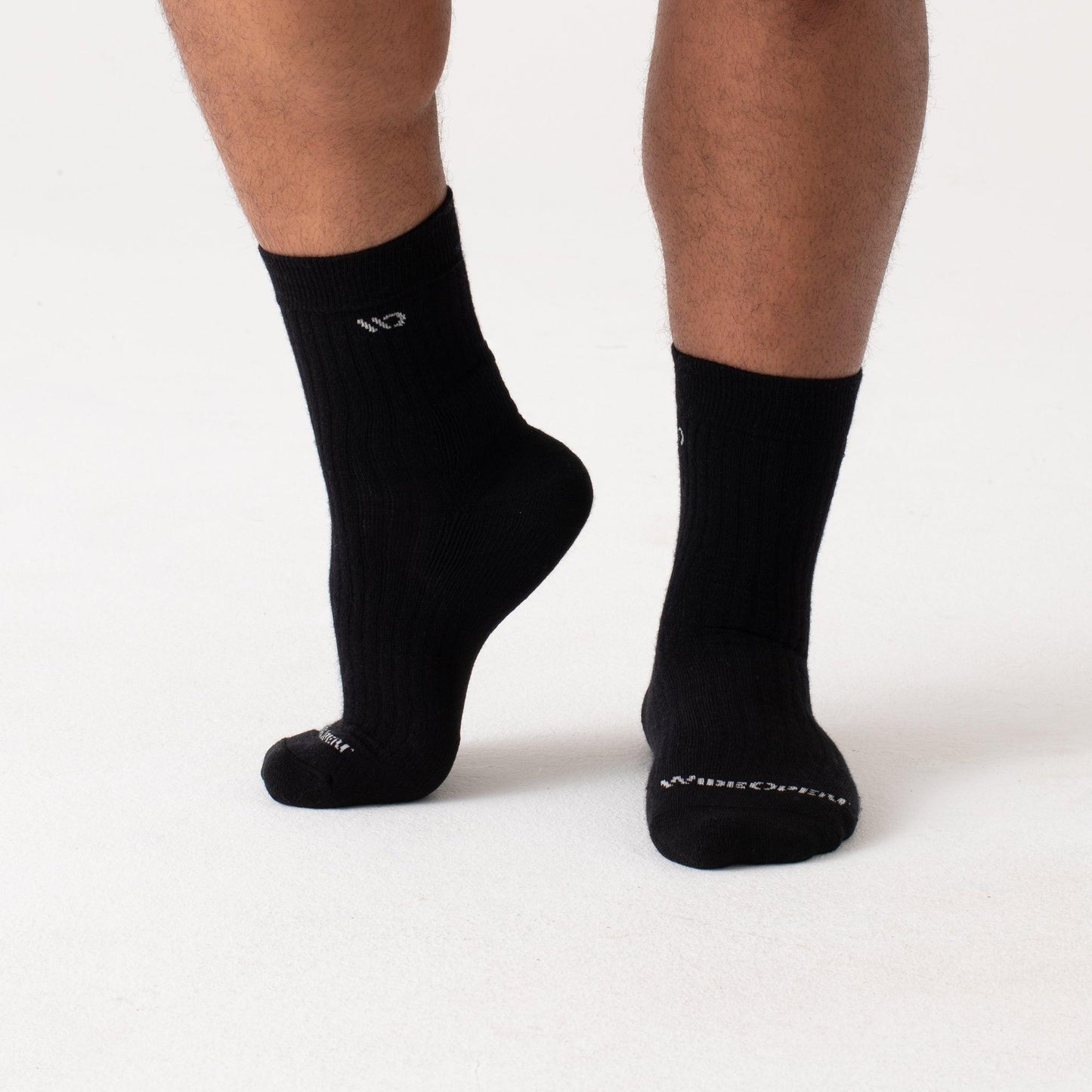 MENS SOLID MIDWEIGHT MICRO CREW SOCK
