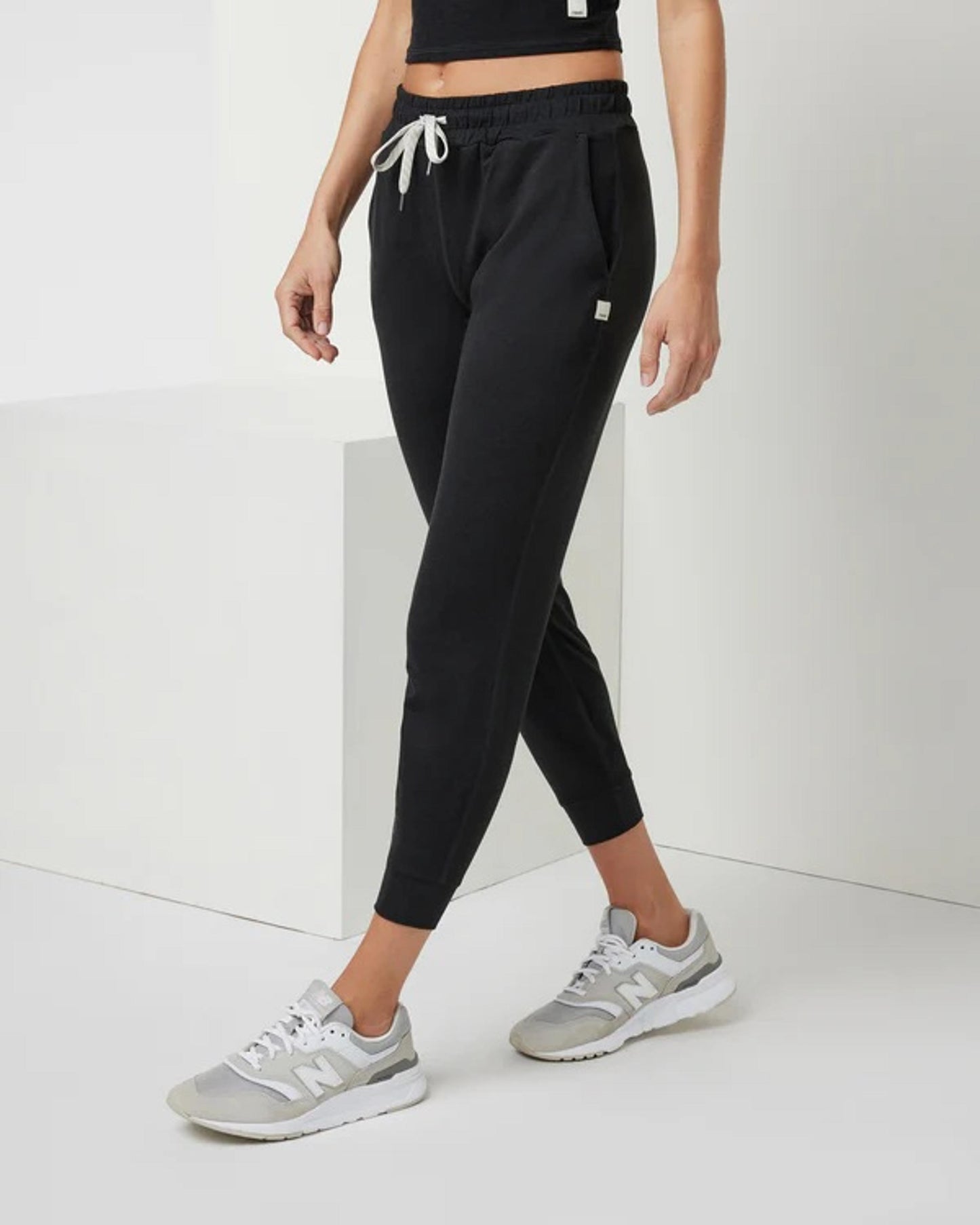PERFORMANCE JOGGER